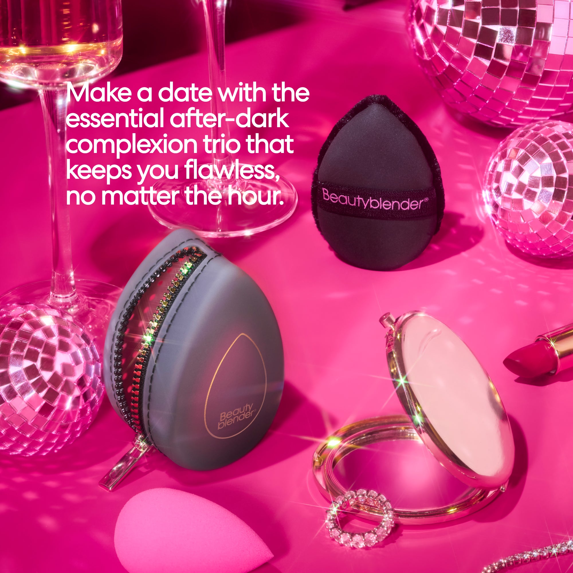 Beautyblender Midnight Blend & Blur 3-Piece Travel Set Make a date with the essential after-dark complexion trio that keeps you flawless, no matter the hour.