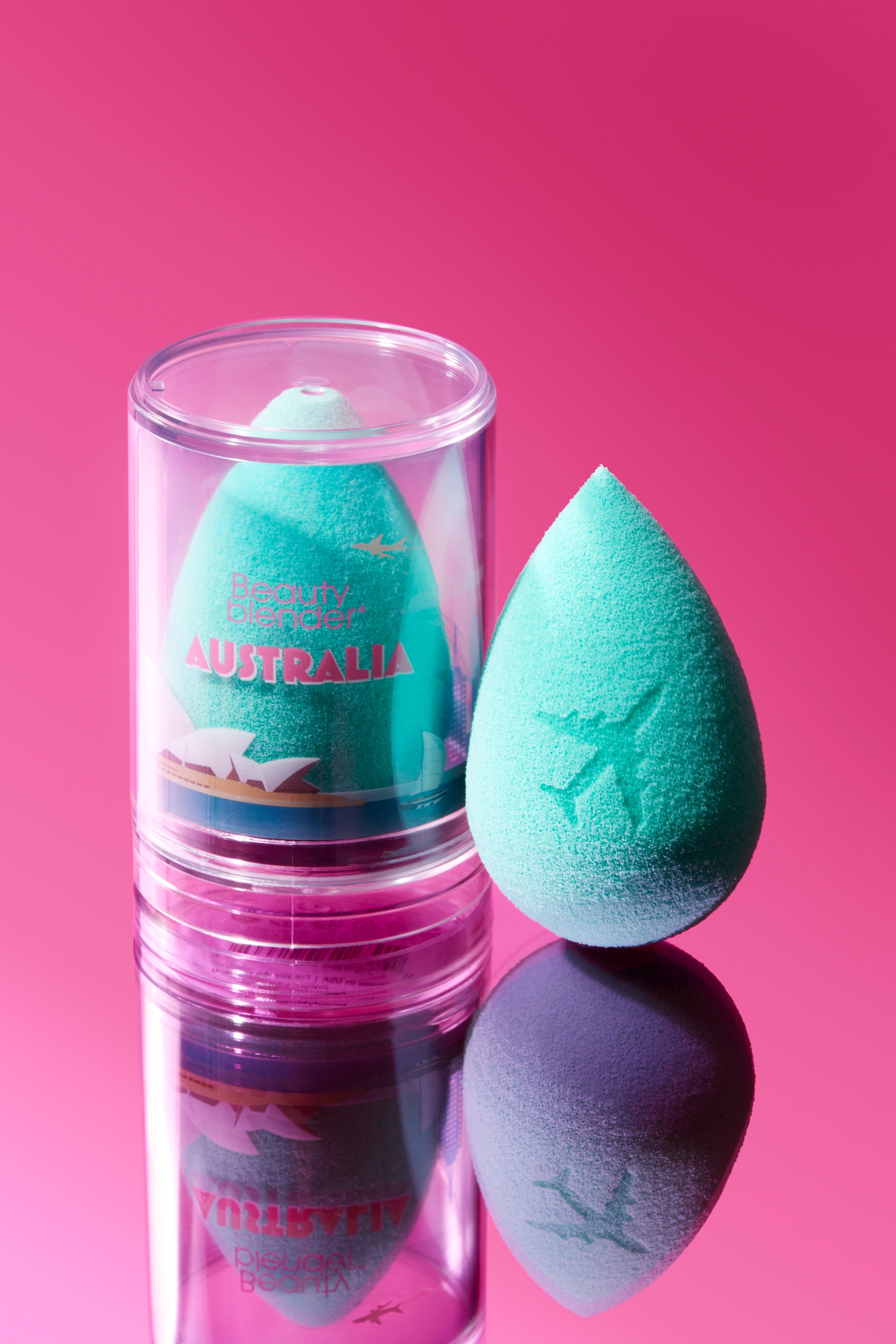 Beautyblender® Australia: Makeup Sponge view 2