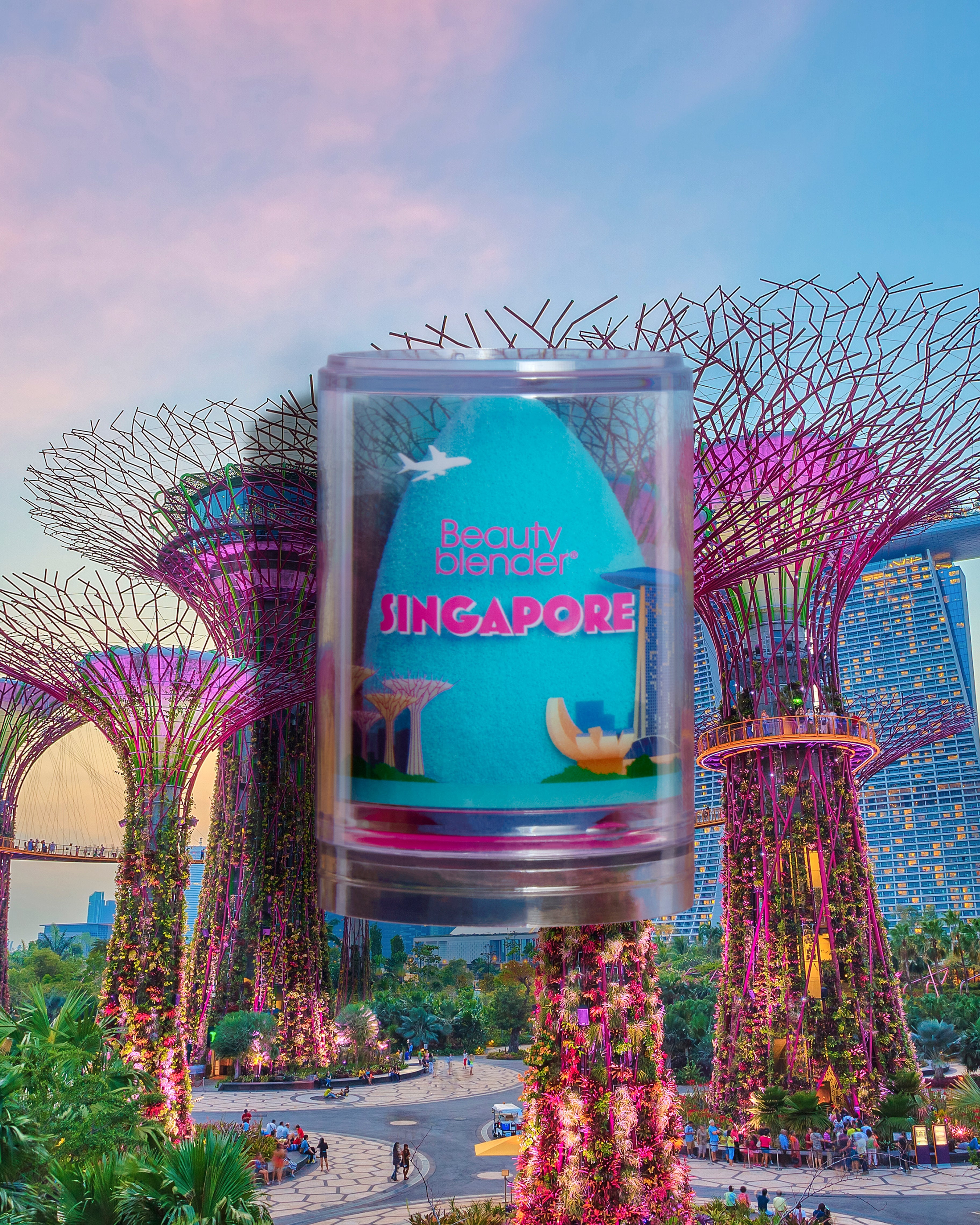 Beautyblender Singapore inspired Beauty Sponge: humidity-resistant makeup sponge